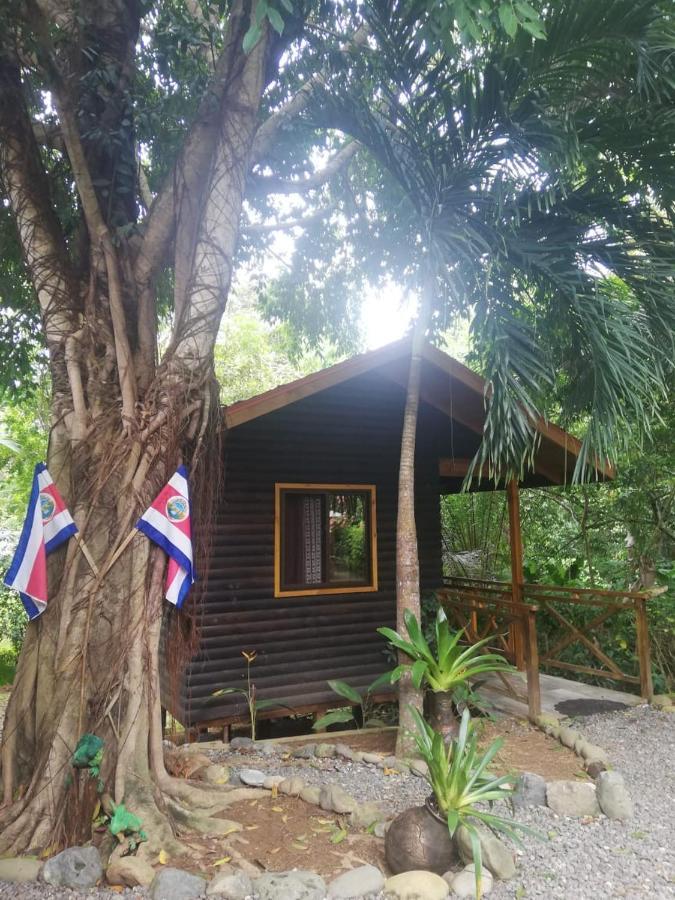 Casa El Colibri Bed & Breakfast Parrita Luaran gambar