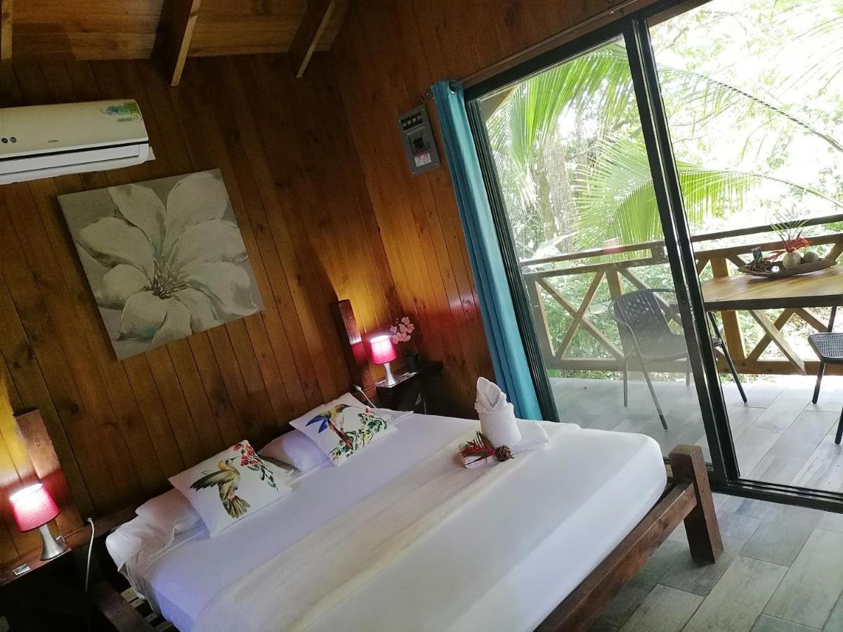 Casa El Colibri Bed & Breakfast Parrita Luaran gambar