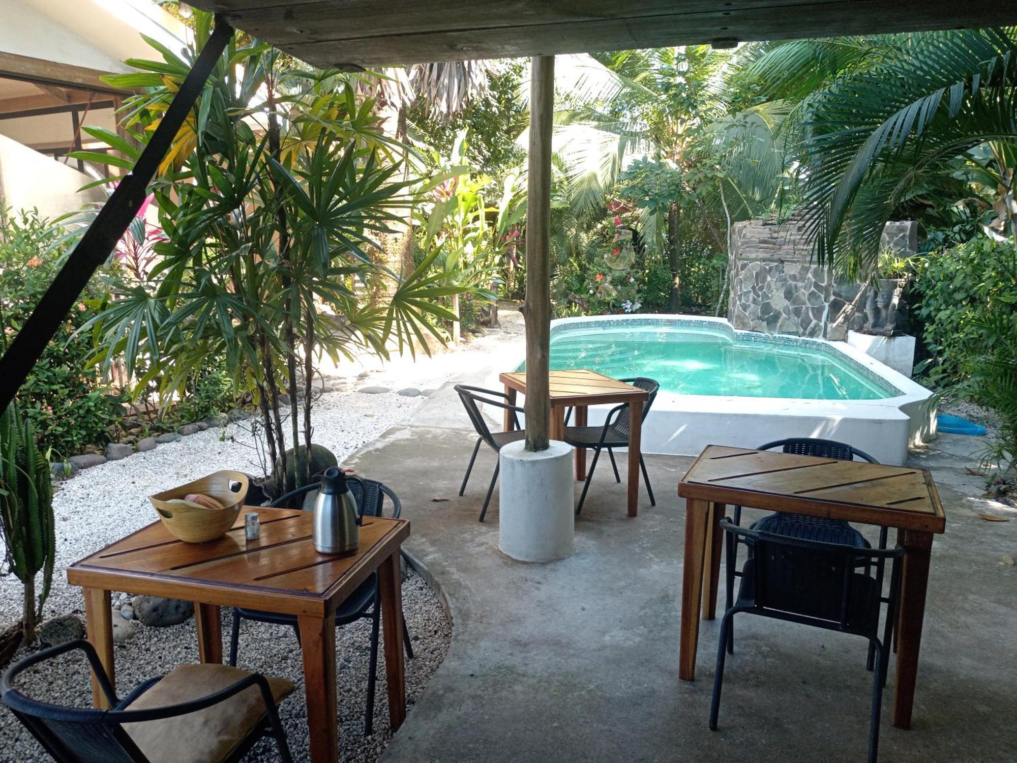 Casa El Colibri Bed & Breakfast Parrita Luaran gambar